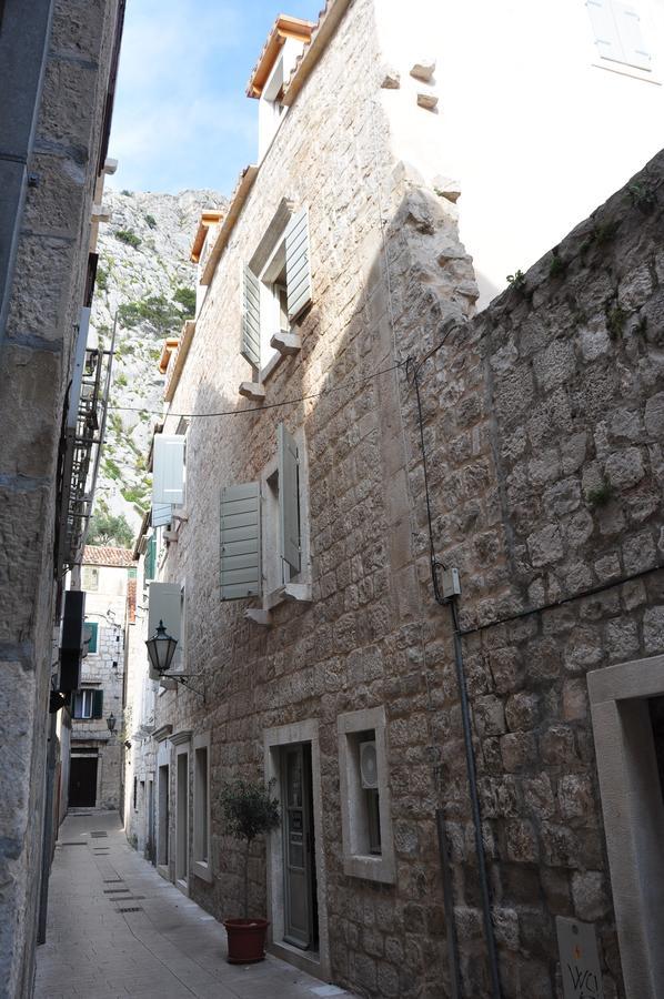 Villa Mama - Traditional Apartments In Omis, Free Parking Exteriör bild