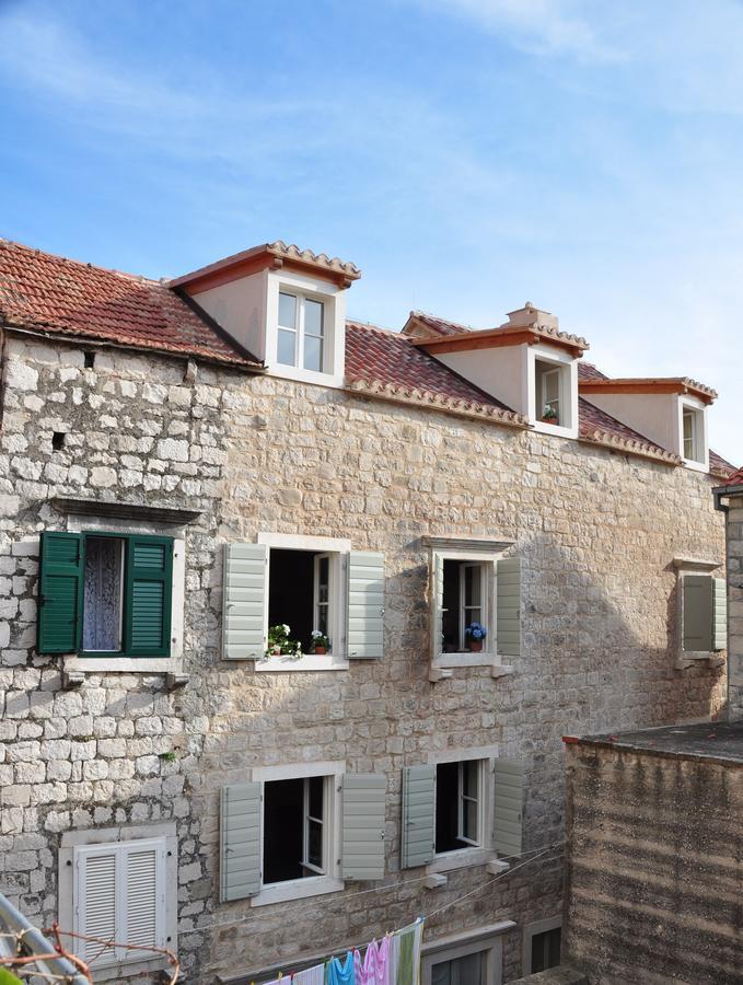 Villa Mama - Traditional Apartments In Omis, Free Parking Exteriör bild