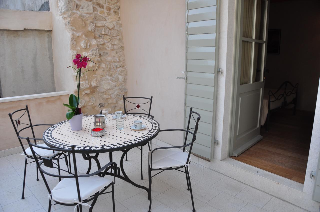 Villa Mama - Traditional Apartments In Omis, Free Parking Exteriör bild