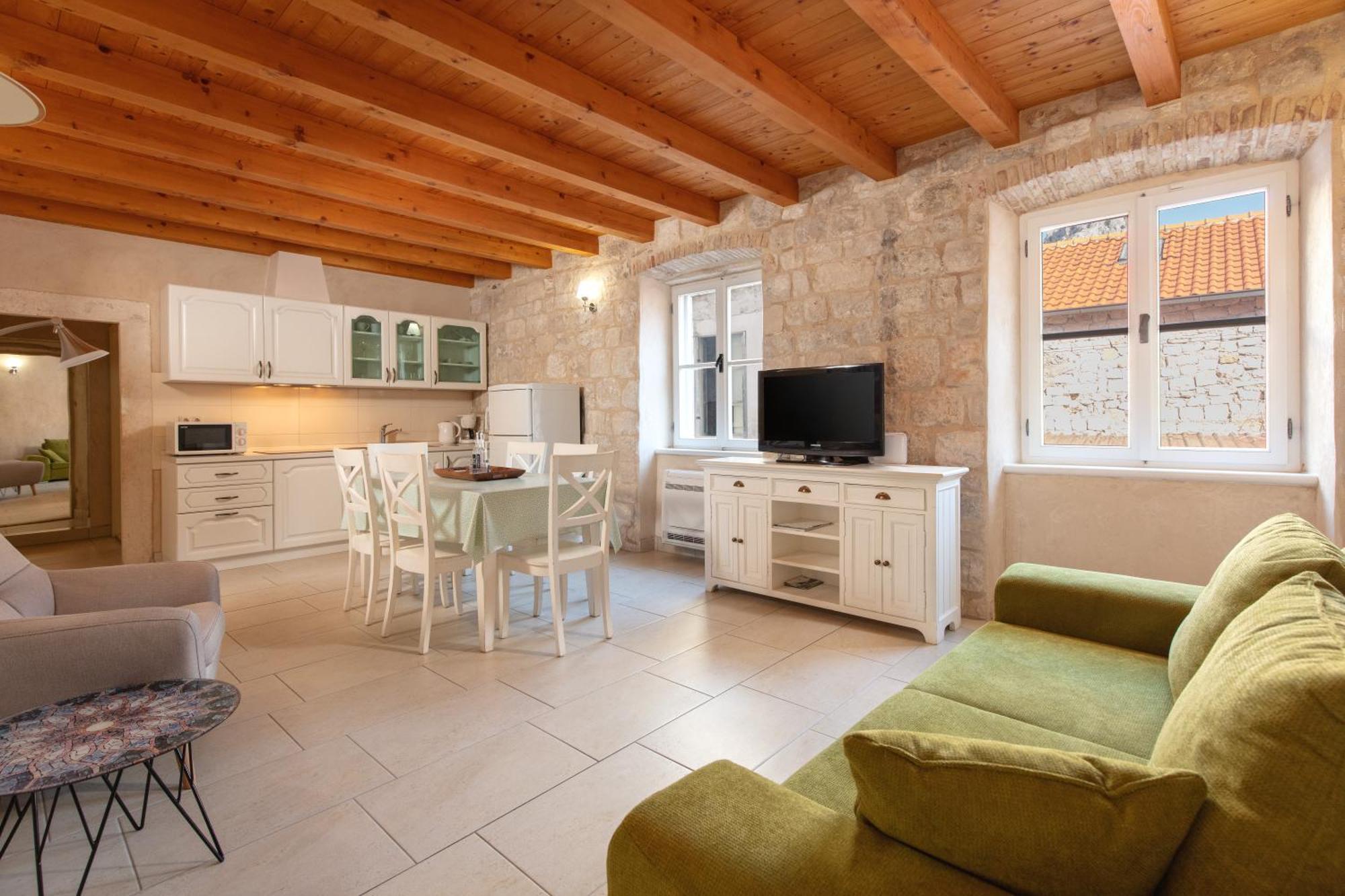 Villa Mama - Traditional Apartments In Omis, Free Parking Exteriör bild