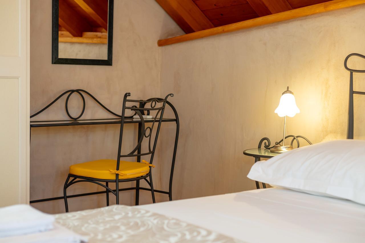 Villa Mama - Traditional Apartments In Omis, Free Parking Exteriör bild