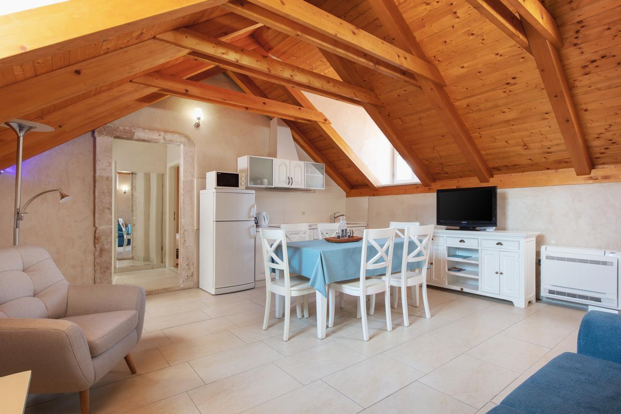 Villa Mama - Traditional Apartments In Omis, Free Parking Exteriör bild