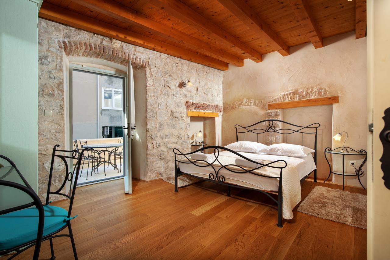 Villa Mama - Traditional Apartments In Omis, Free Parking Exteriör bild