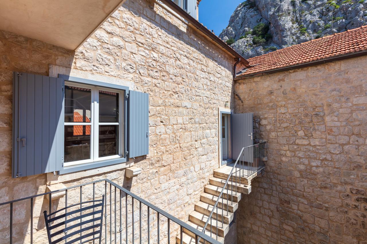 Villa Mama - Traditional Apartments In Omis, Free Parking Exteriör bild